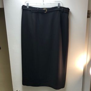 lined black straight skirt